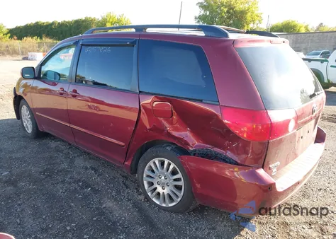 2010 Toyota Sienna Xle z USA, uszkodzony, nr VIN 5TDYK4CC9AS336884